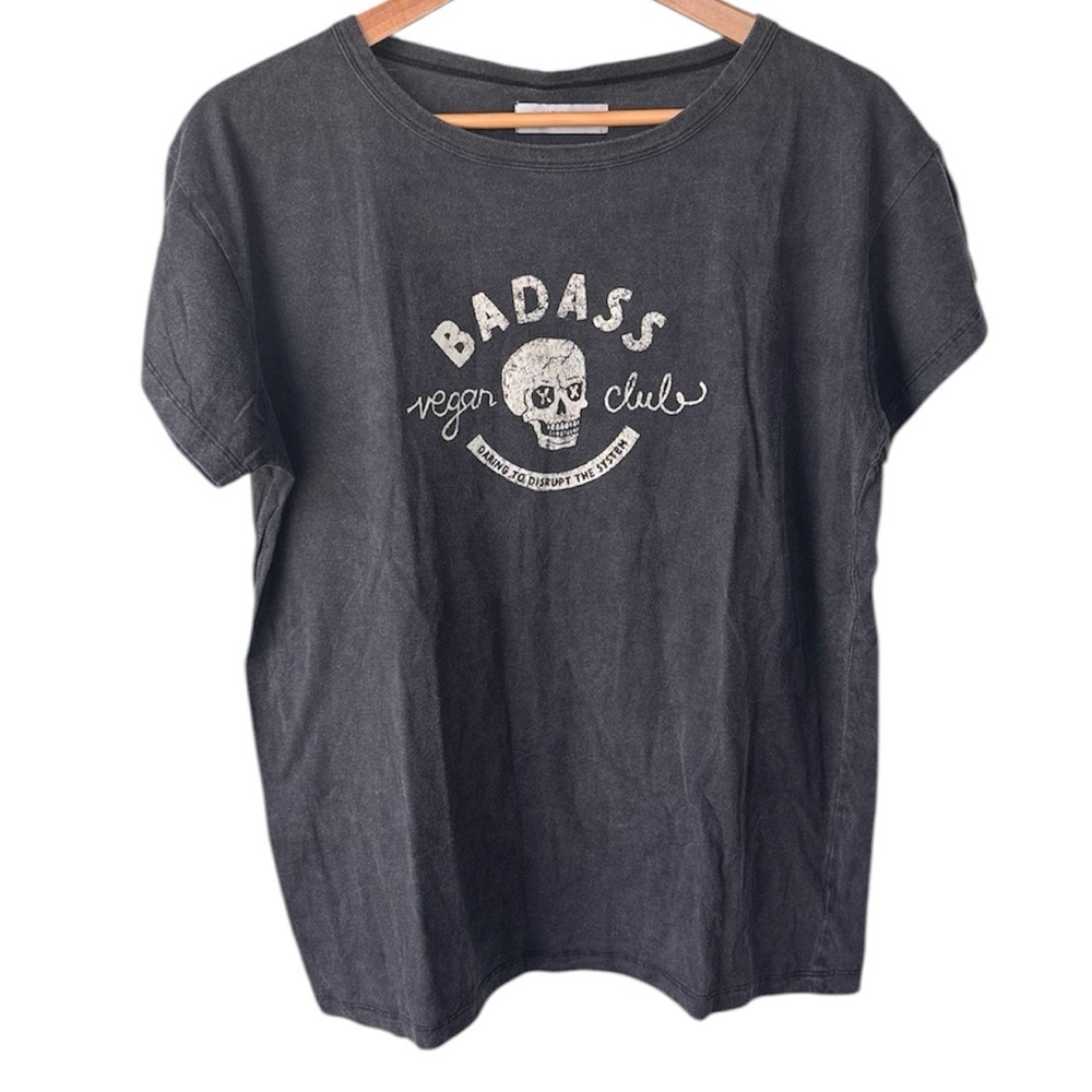 VEGAN Black Graphic T-Shirt | Women’s Large
